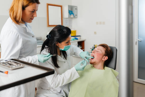 Best Emergency Tooth Extraction  in Corsicana, TX